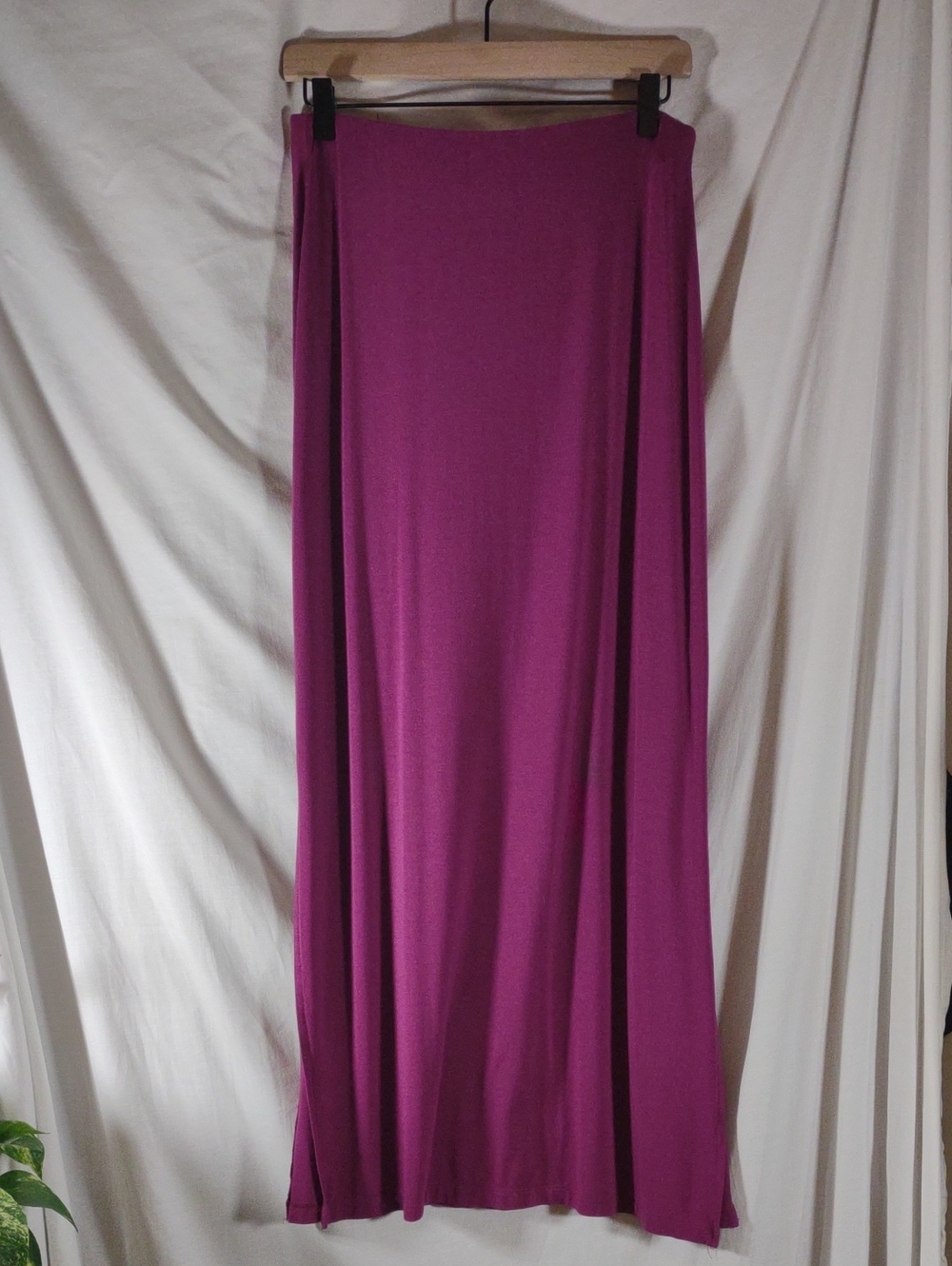 Old Navy Magenta/Plum/Berry Maxi Skirt - Double Slit - Size M
